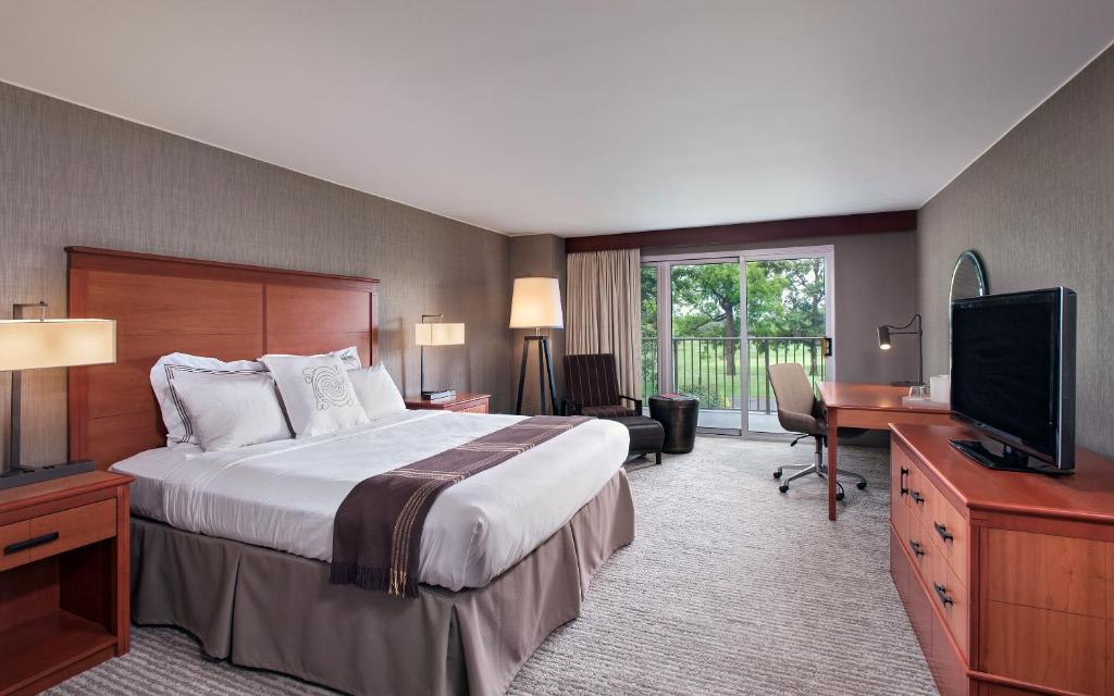 Eaglewood Resort & Spa - The Standard – Accessible (single King)