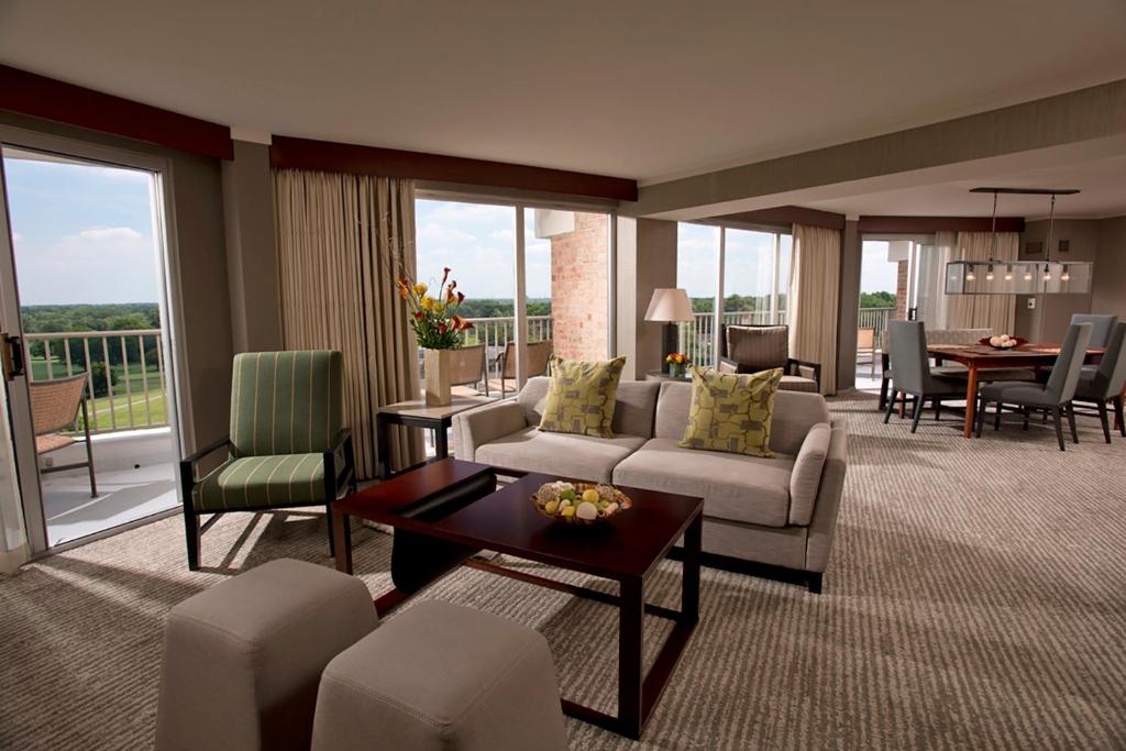 Eaglewood Resort & Spa - One-Bedroom Suite