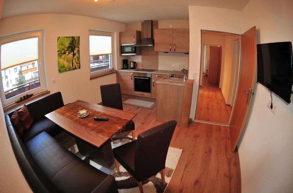 Kuchyň nebo kuchyňský kout v ubytování Haus Scheiber