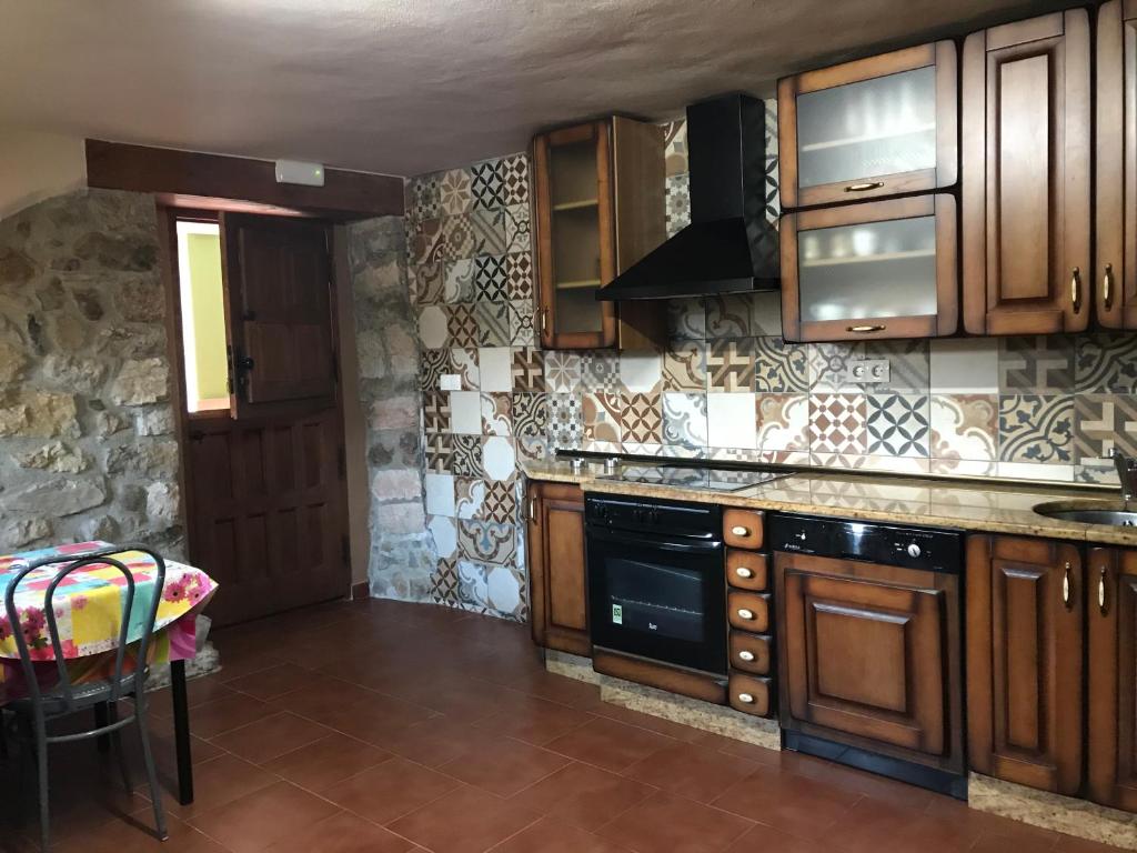 Casa Rural Naguar (España Triongo) - Booking.com