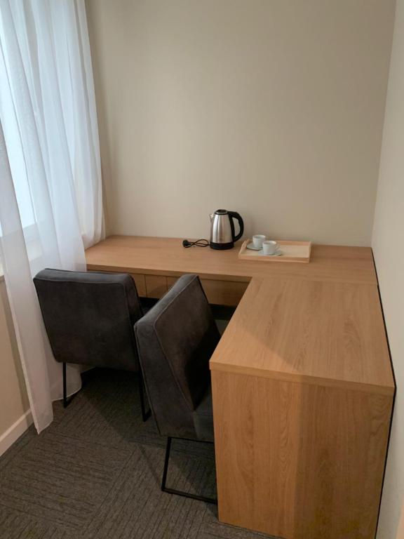 Vesna Rooms MTP - Double Room With Private Bathroom