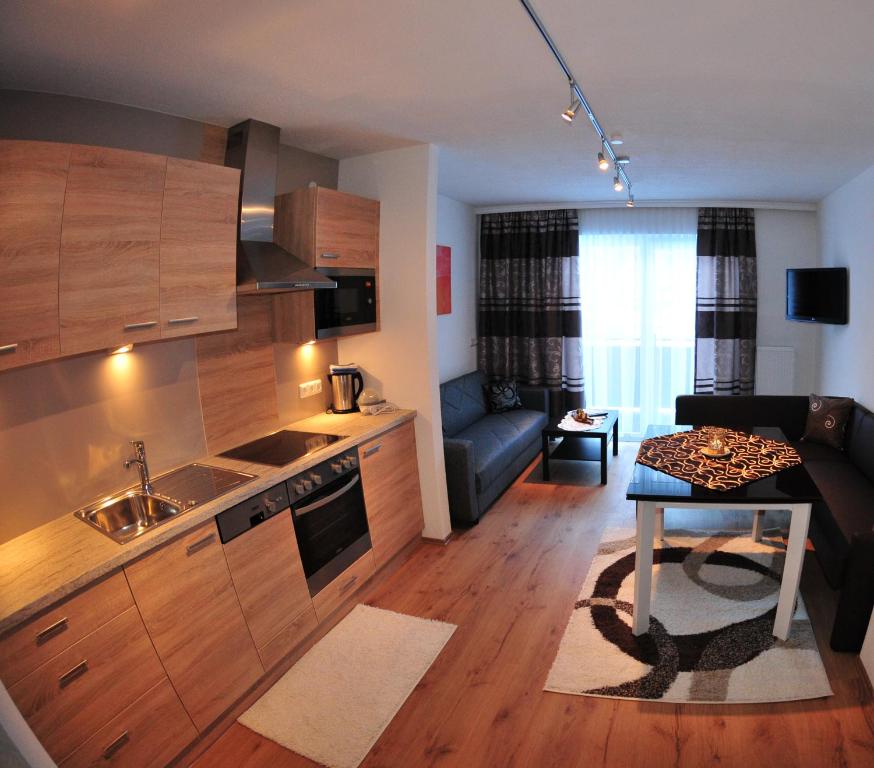 Kuchyň nebo kuchyňský kout v ubytování Haus Scheiber