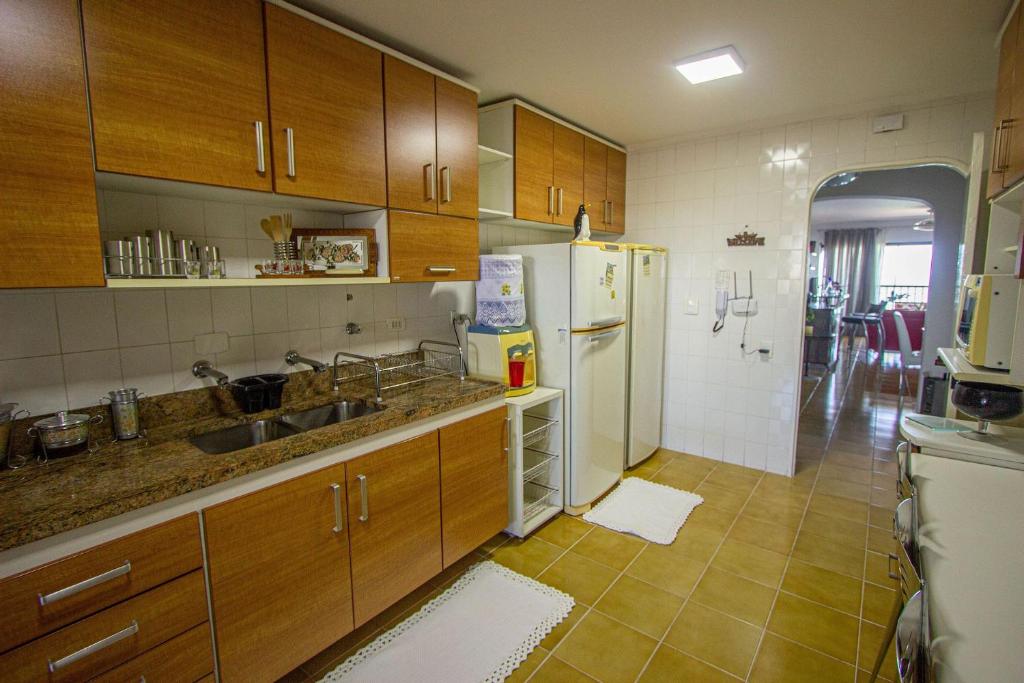  Apartamento com vista para o mar a uma quadra da praia