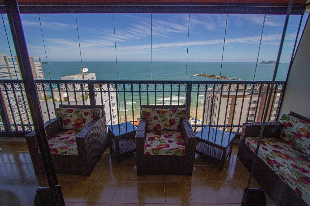  Apartamento com vista para o mar a uma quadra da praia