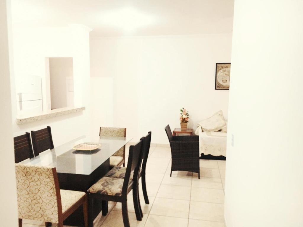  Apto na Toninhas 150m do mar