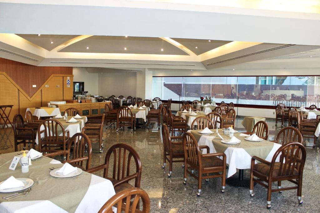 Restaurace v ubytování San Juan Park Hotel