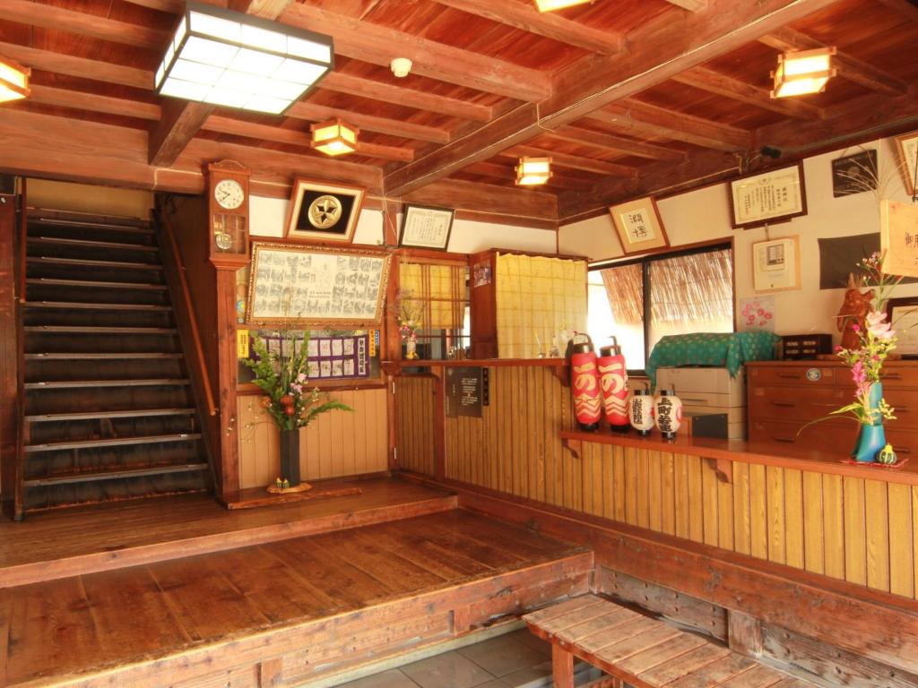Posezení v ubytování Echigoya Ryokan