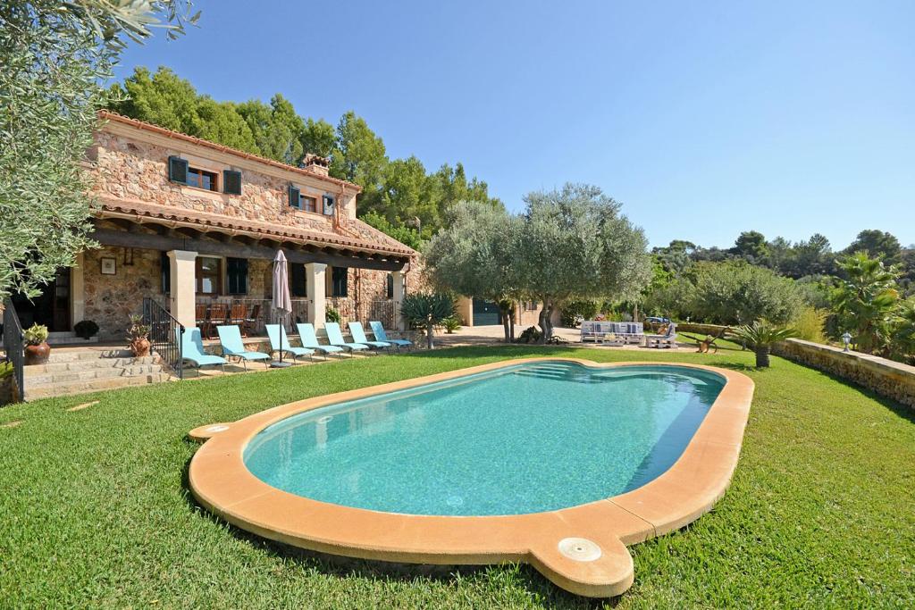 The swimming pool at or close to Cocons
