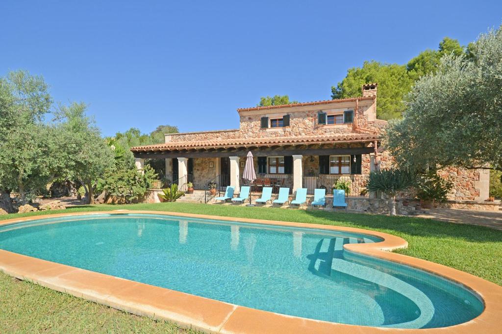 The swimming pool at or close to Cocons