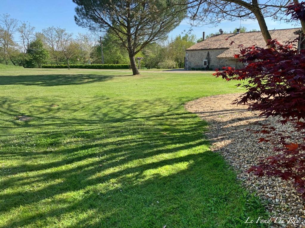 Jardin de l'établissement La Maison D' hote du Fond Du Riu