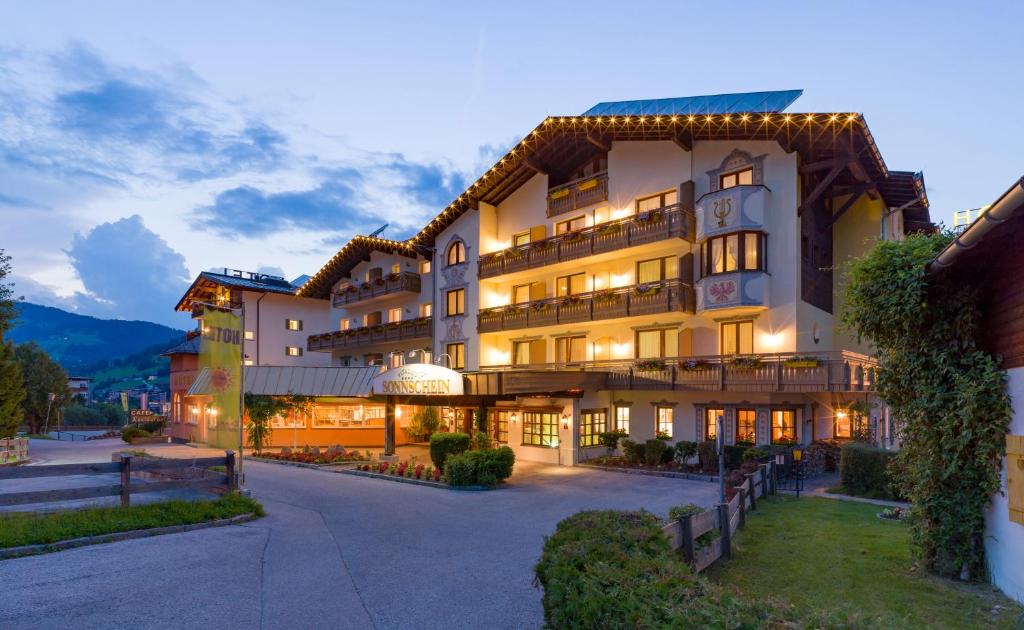 Gallery image of Harmony Hotel Sonnschein in Niederau