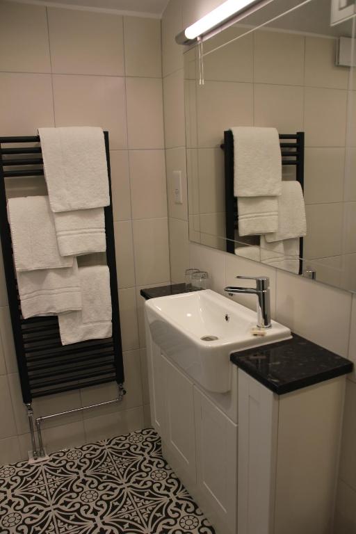 Centennial Hotel - Resim 10