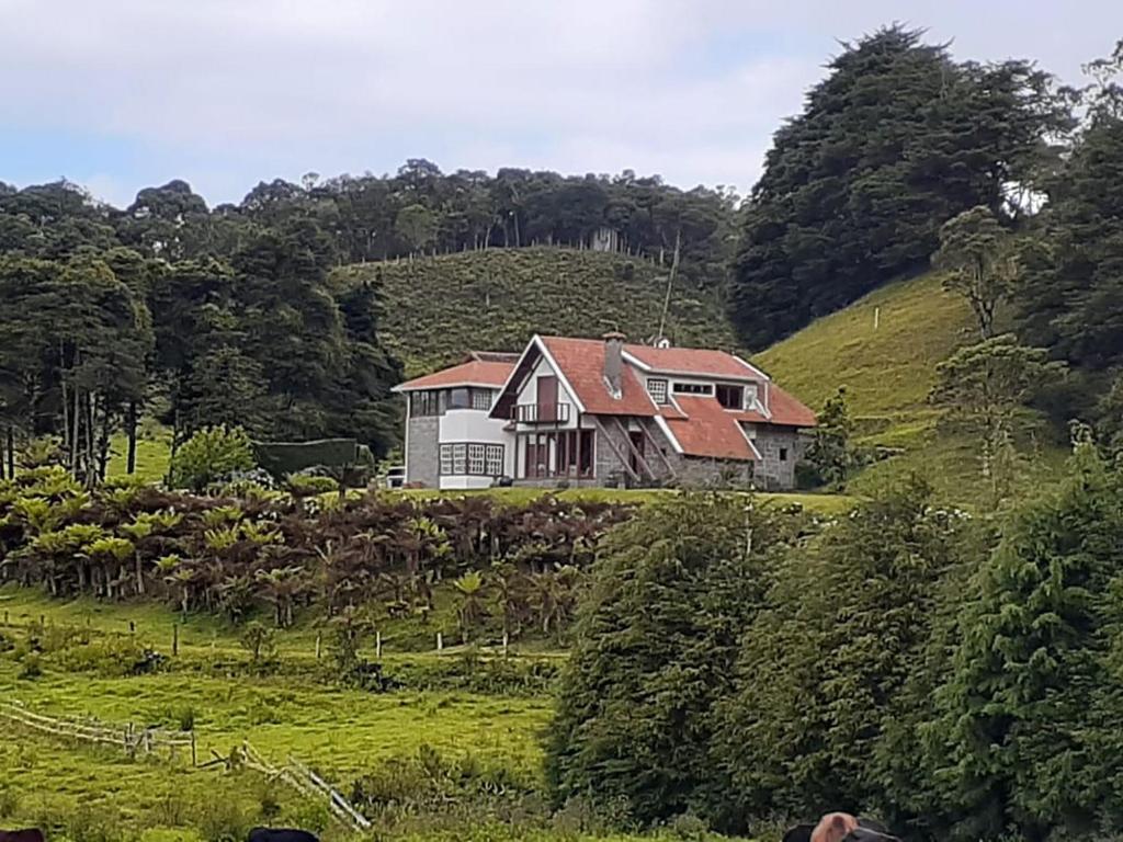  Chácara com churrasqueira e wifi em Cunha
