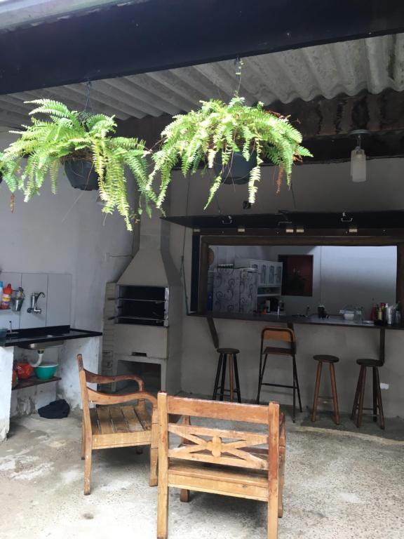  Suítes em casa de família Itamambuca