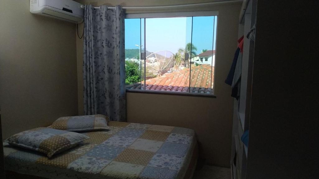  Casa em Bombinhas Praia de Zimbros para 8 pessoas