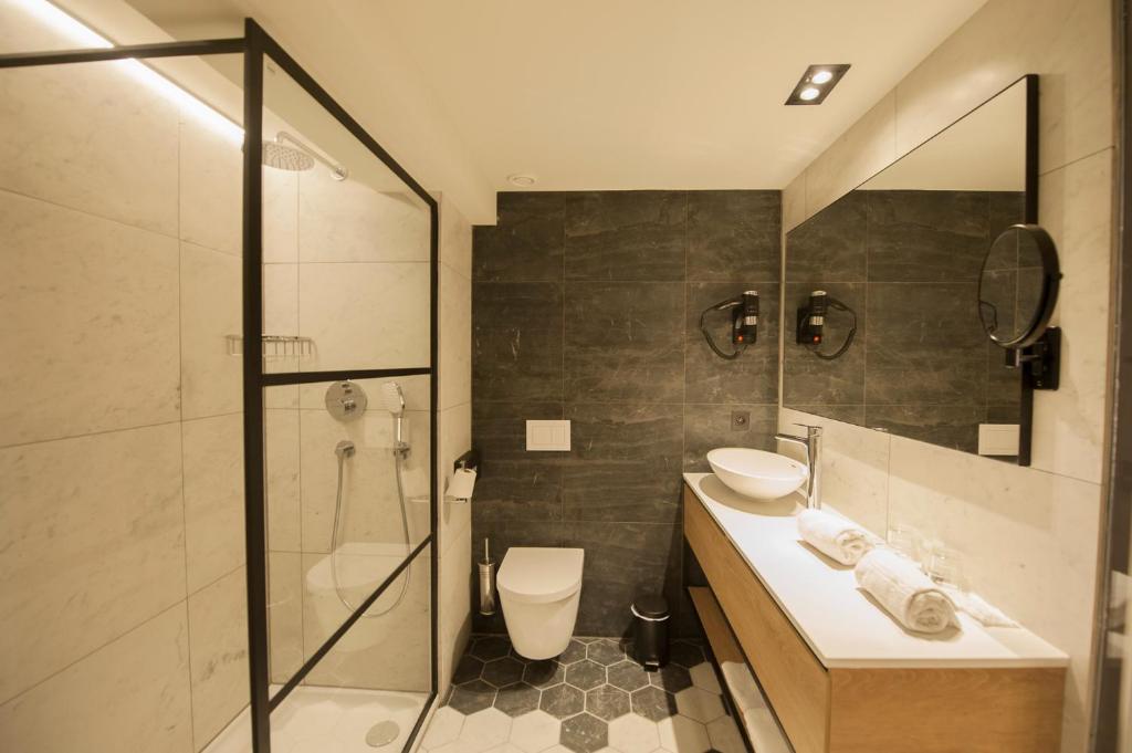 Koupelna v ubytování Ostend Hotel