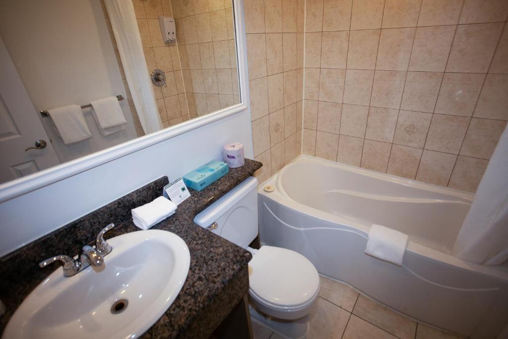 Koupelna v ubytování Hotel Newstar Montréal