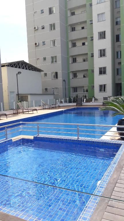  Apto Piçarras com piscina