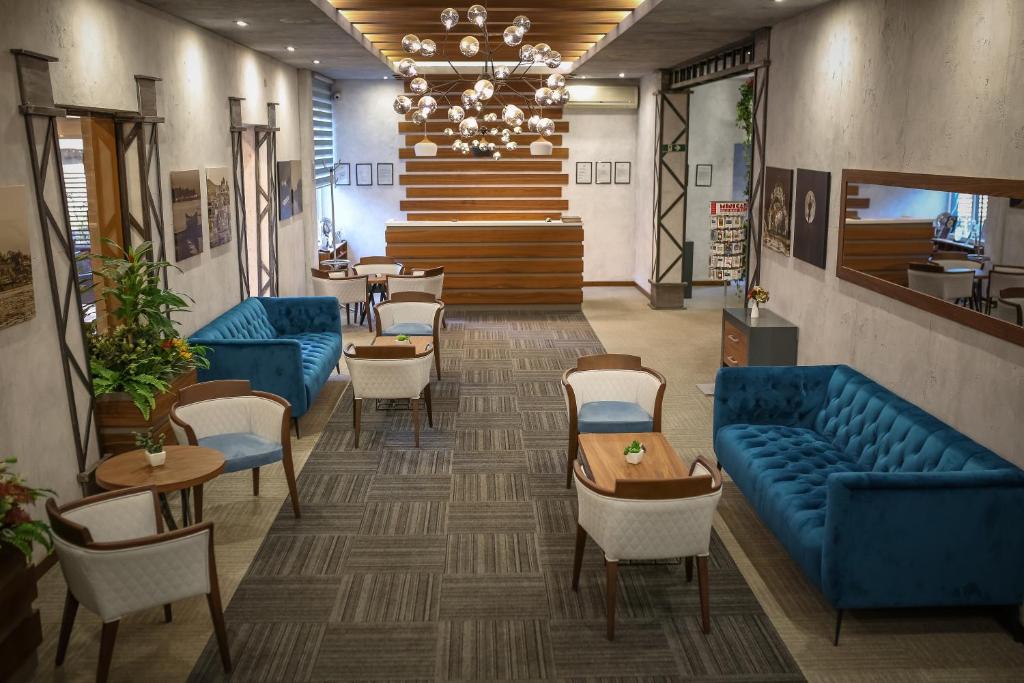 Posezení v ubytování Hotel Garni VIZURA Sport
