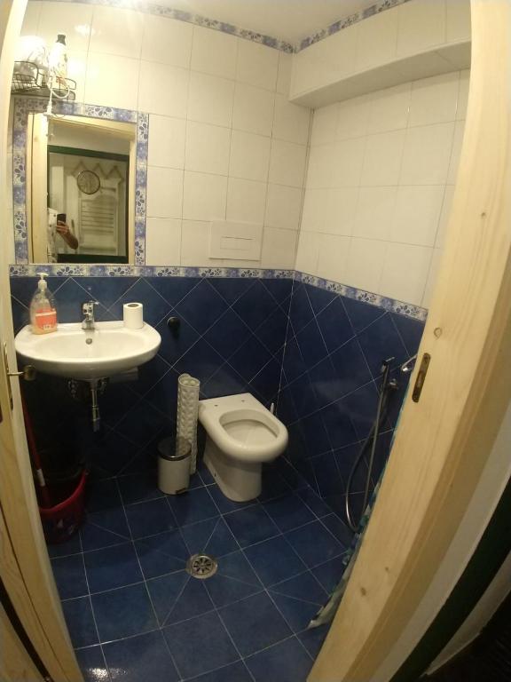 A bathroom at Sandro's Studio Vietri Center