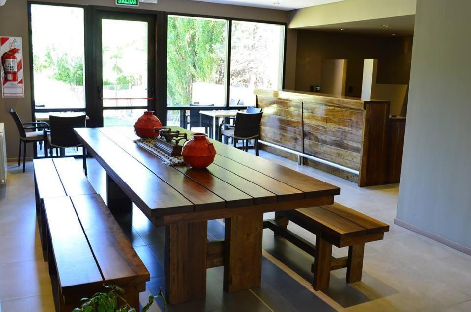 Zona de comedor en el hotel