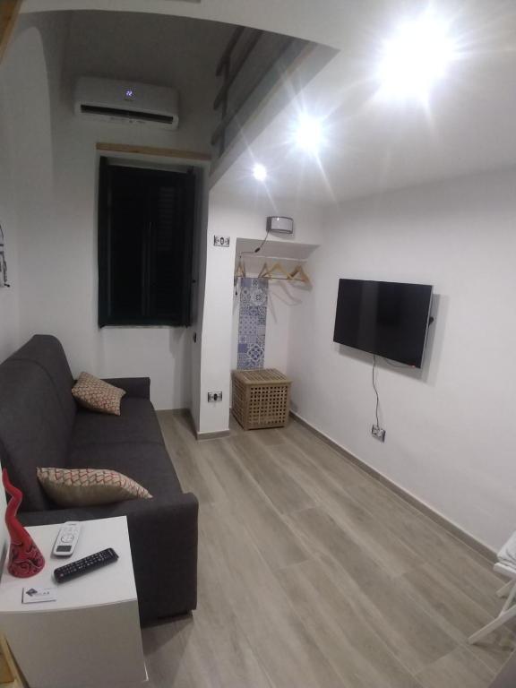A television and/or entertainment centre at Sandro's Studio Vietri Center