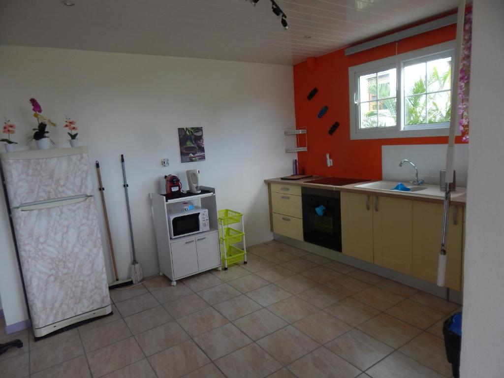Kuchyň nebo kuchyňský kout v ubytování Résidence cannelle