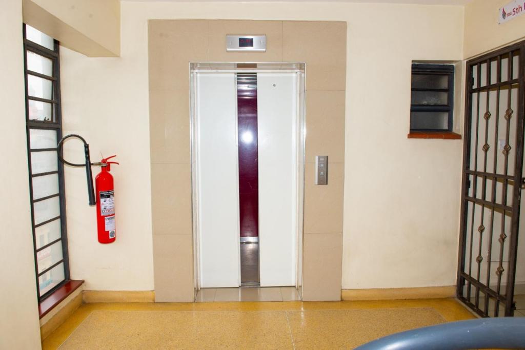 Fotografie z fotogalerie ubytování Mercy-Phillips Apartments Located at Eagle Tower Building Nairobi City Centre v destinaci Nairobi