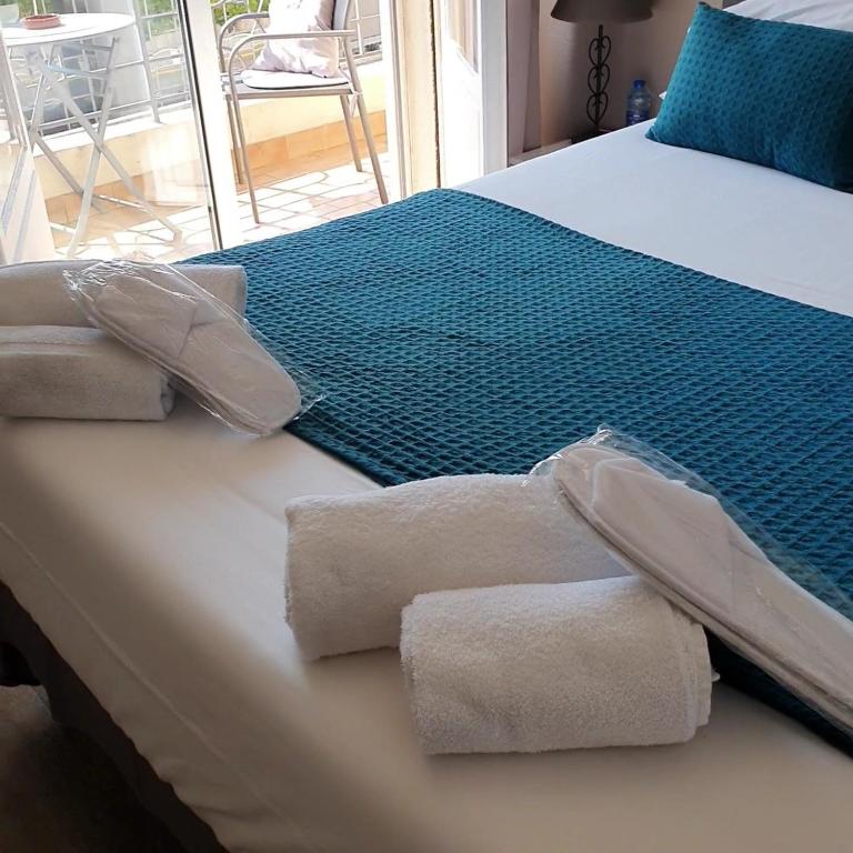 Hôtel Bellevue Cannes - Resim 11