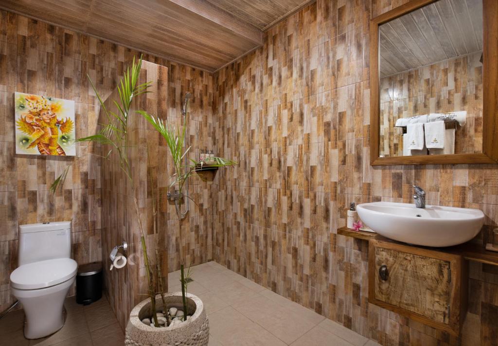 Koupelna v ubytování Abian Taksu Suite & Villas