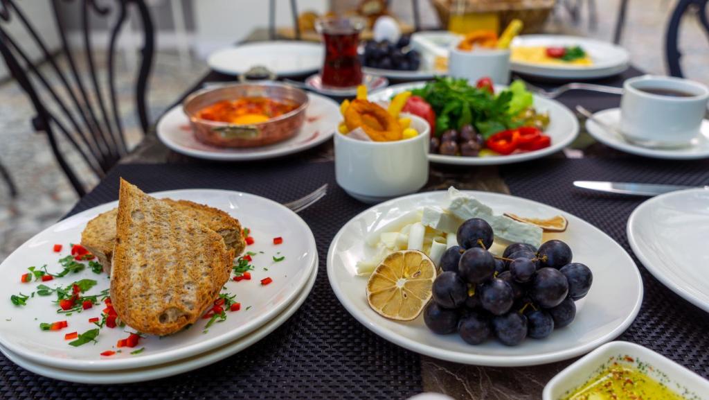 The Mori Club Hotel - 11