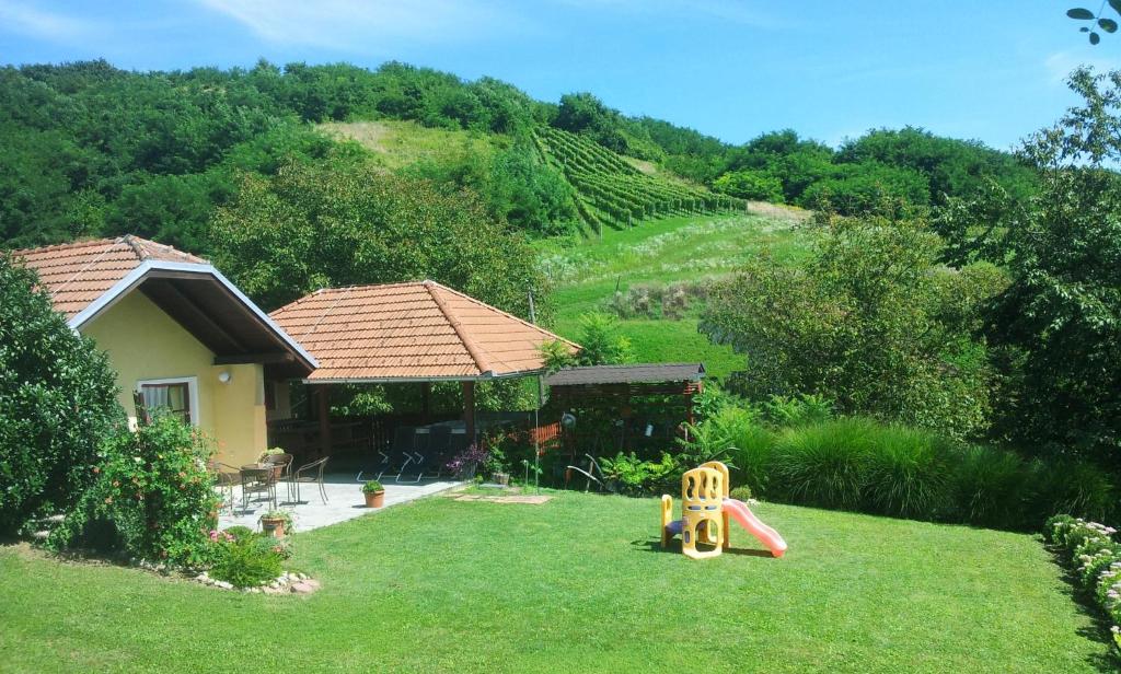 Zahrada ubytování Apartment Feher Lendava