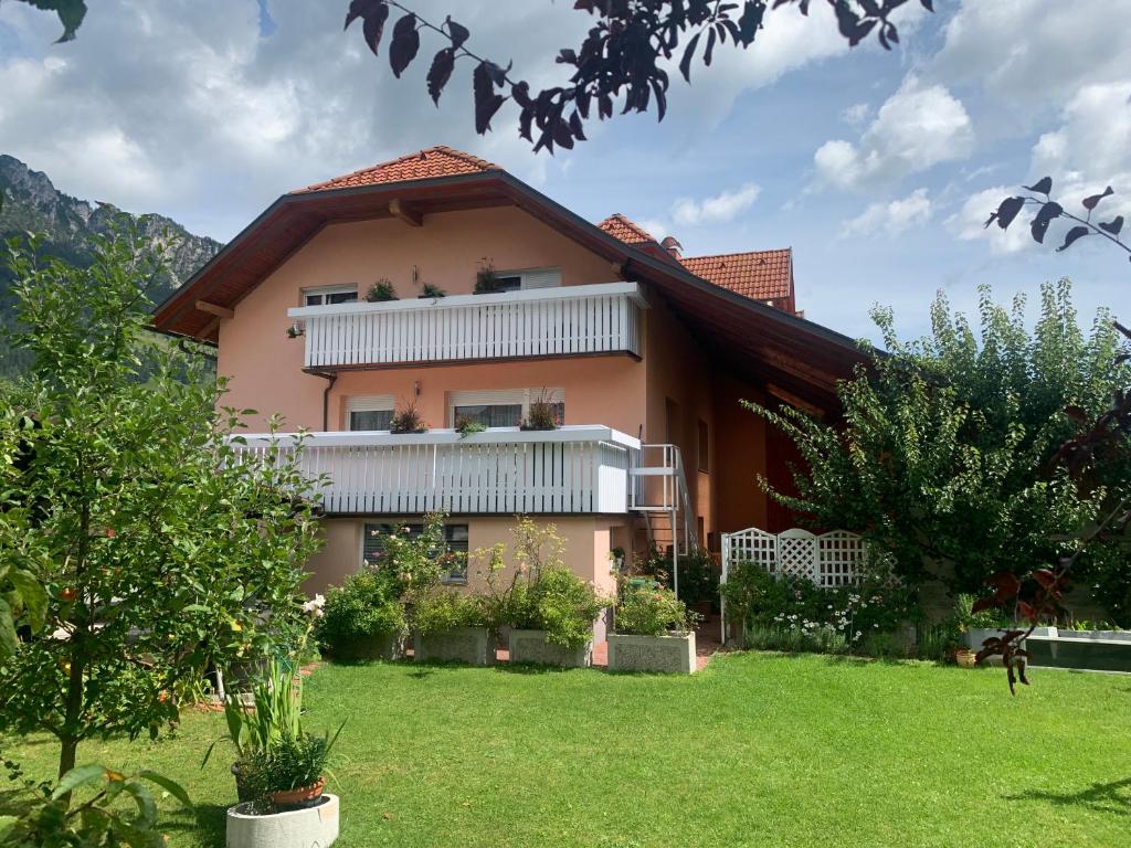 Zahrada ubytování Apartma Metka