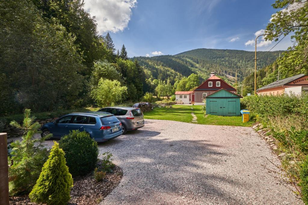 Nespecifikovaný výhled na hory nebo výhled na hory při pohledu z apartmánu