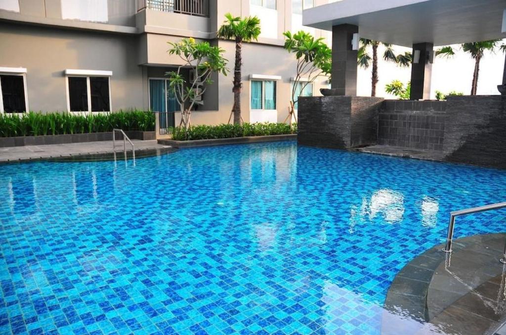 Capital O 1748 Thamrin Condotel