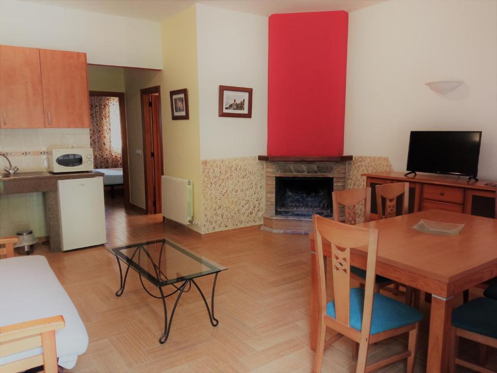 Una cocina o zona de cocina en Hotel Rural Puerto Mágina