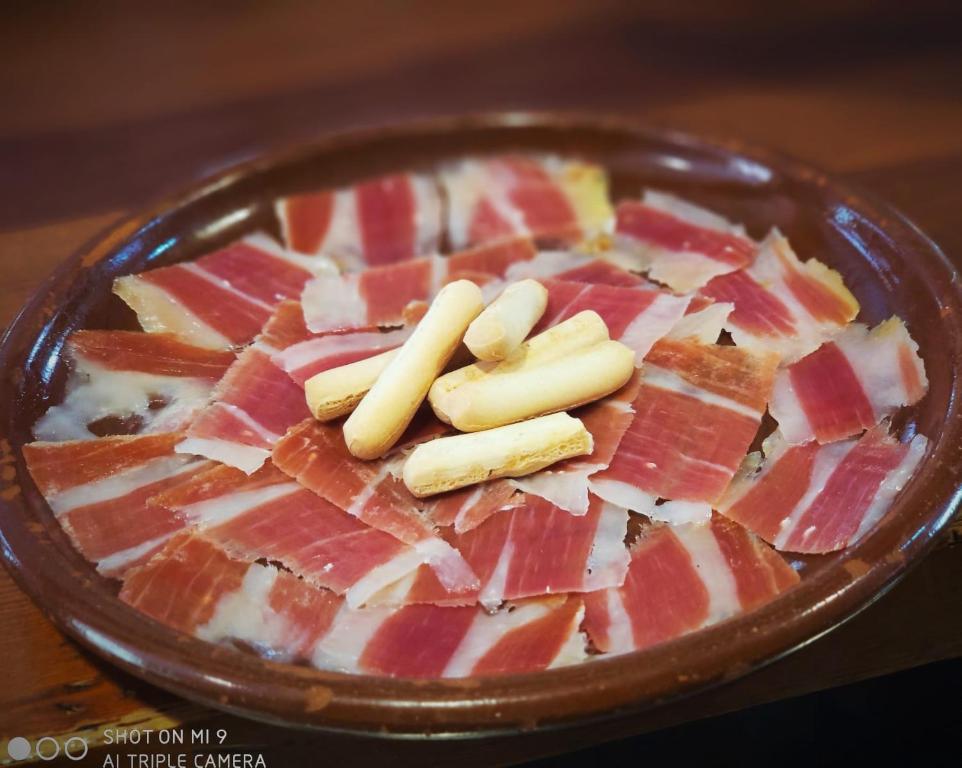 Comida en o cerca of this country house