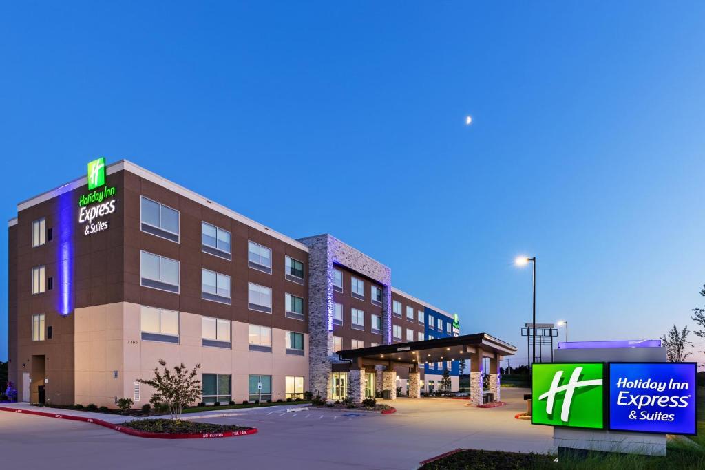 rendering of a holiday inn express hotel w obiekcie Holiday Inn Express & Suites Purcell, an IHG Hotel w mieście Purcell