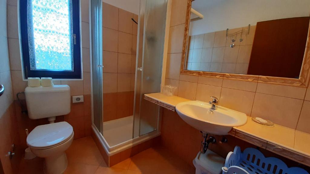 Koupelna v ubytování Villa Linet