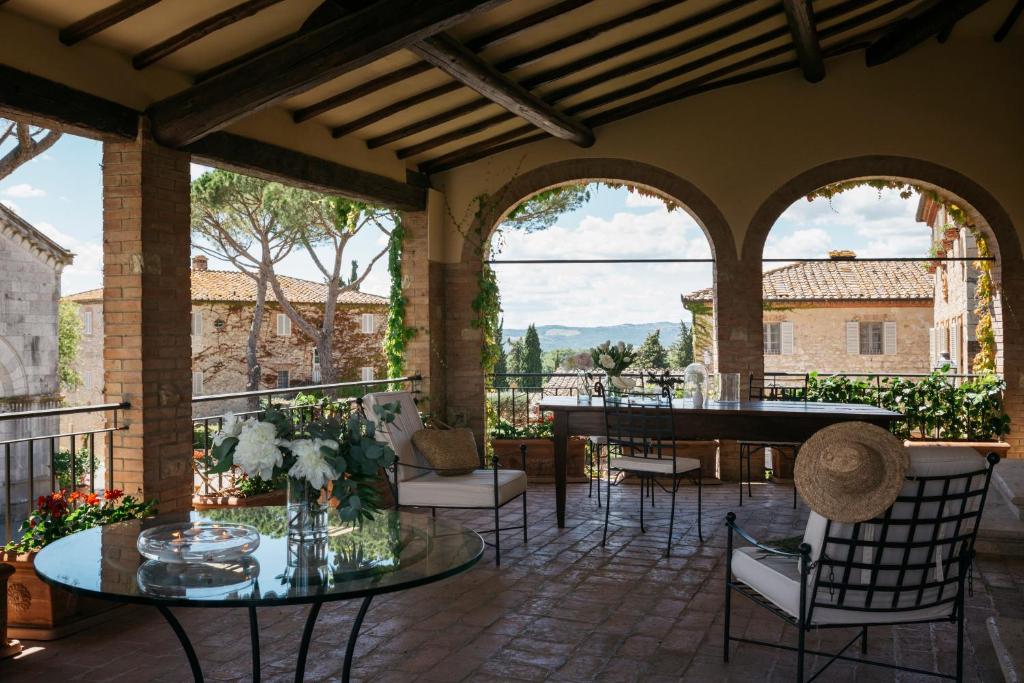 Balkón nebo terasa v ubytování Borgo San Felice Resort