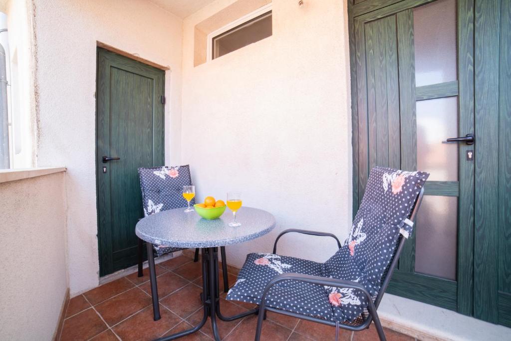 Posedenie v ubytovaní Holiday Home Škeljo