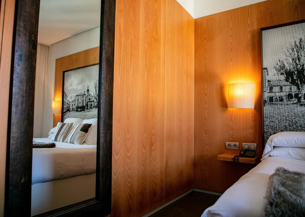 Hospedería Pax - Tweepersoonskamer Met Kingsize Bed En Whirlpool