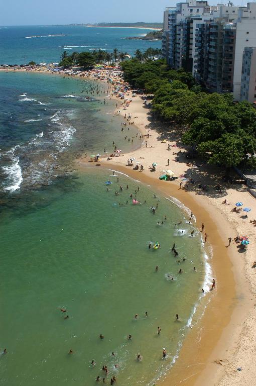  Apartamento bem localizado com Wi-Fi no Centro de Guarapari