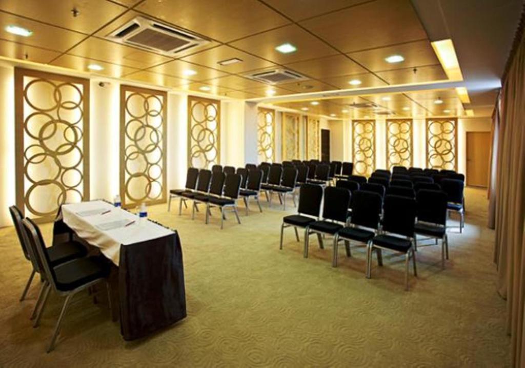 Konferenční prostory v ubytování Pine Tree Hotel