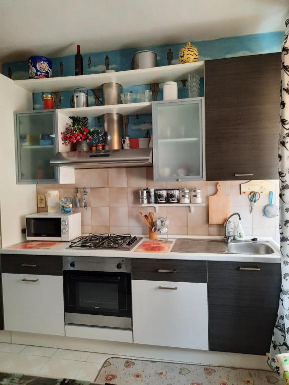 Kuchyň nebo kuchyňský kout v ubytování La casa di Carmen