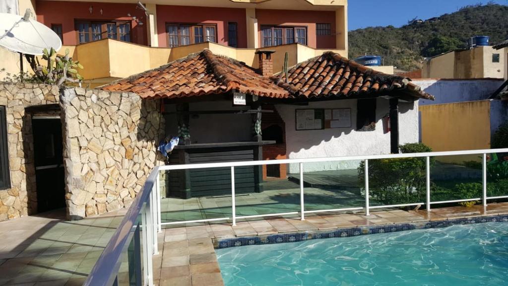  Apartamento com piscina