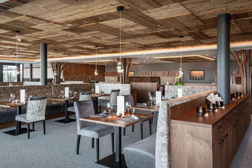 Restaurace v ubytování Hotel Edelweiss