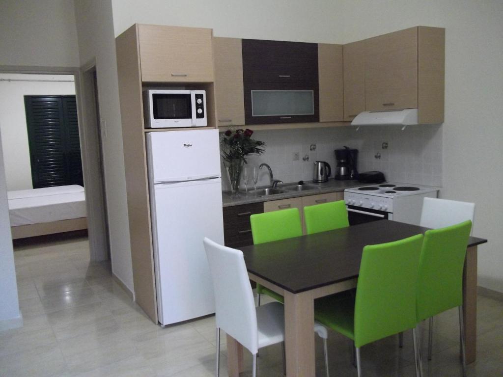 Kuchyňa alebo kuchynka v ubytovaní Kritamos Beach Apartments