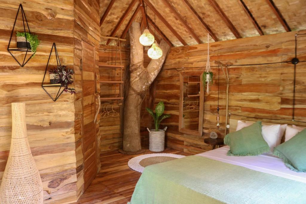 Roots Tree House - 4