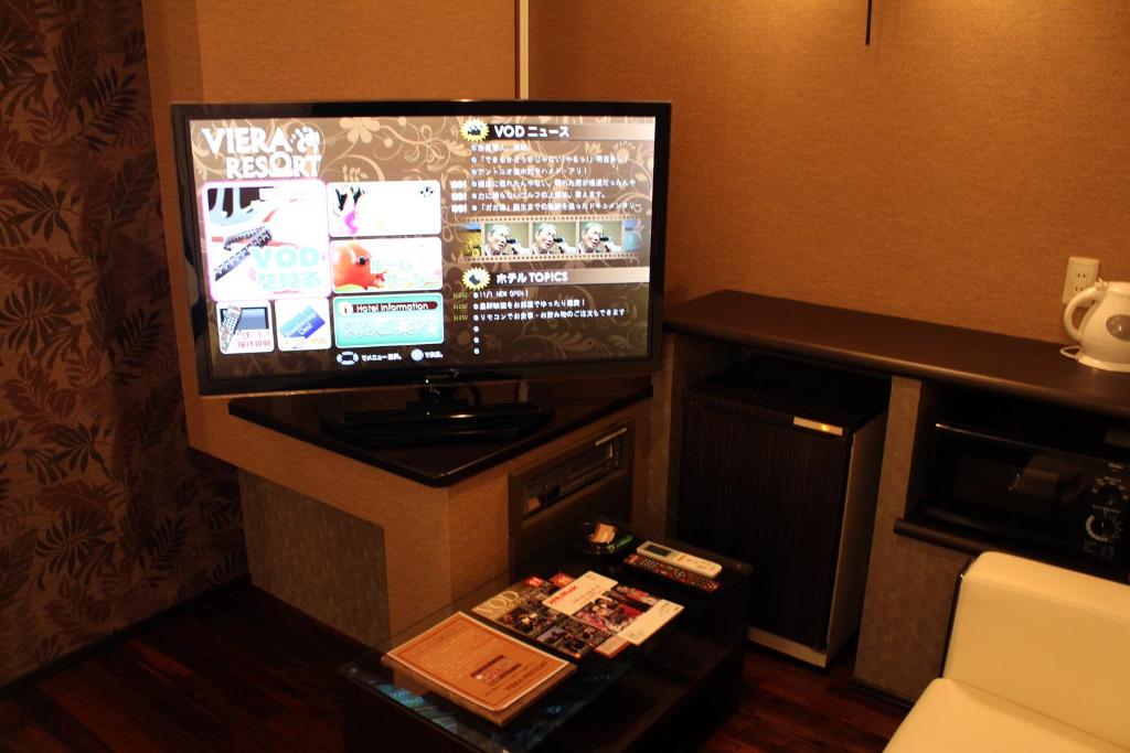 TV a/nebo společenská místnost v ubytování Hida Takayama Hotel Viera Resort (Adult Only)